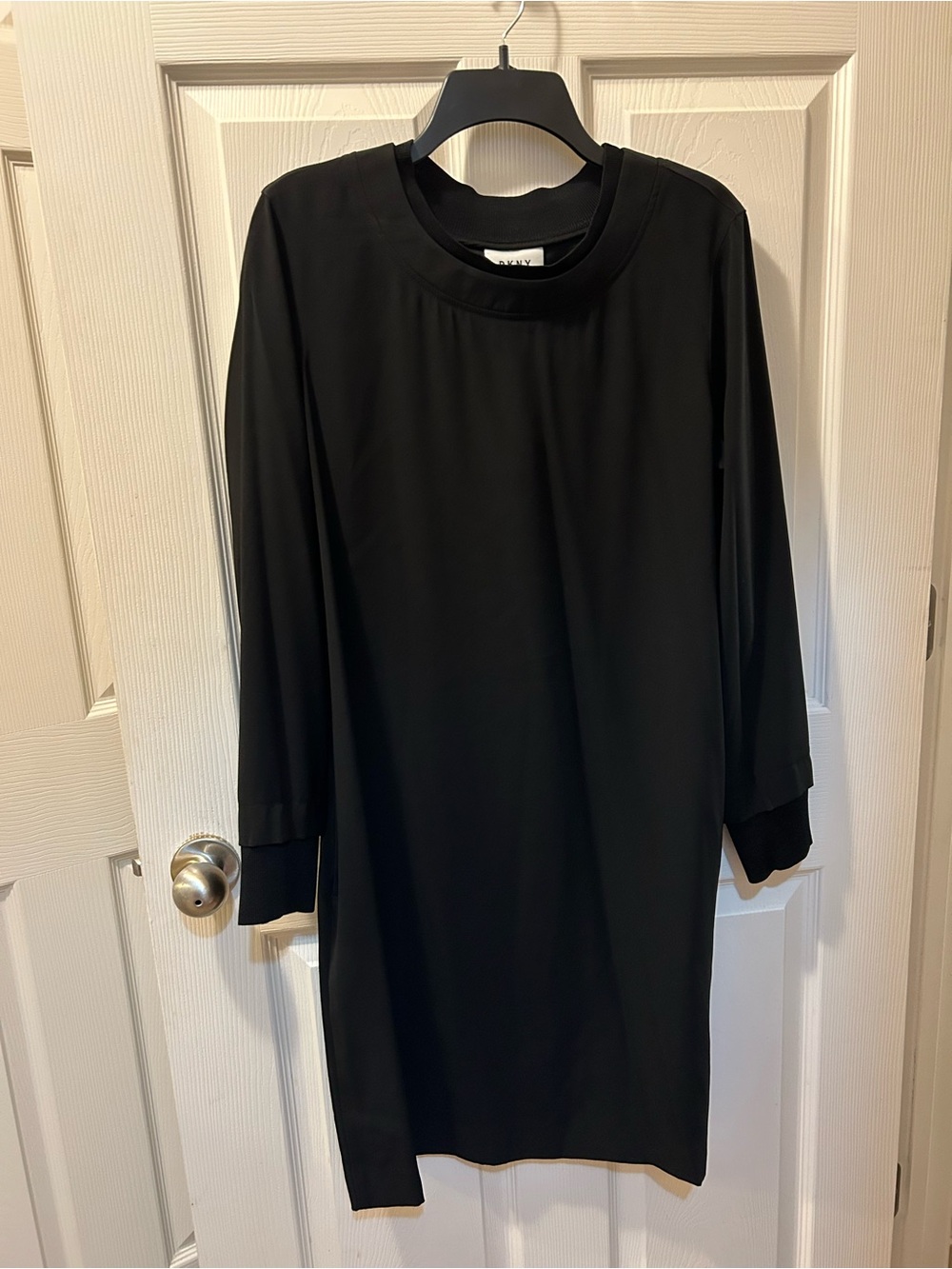 Dkny Large Sleek Black Long Sleeve Shift Dress NWT
